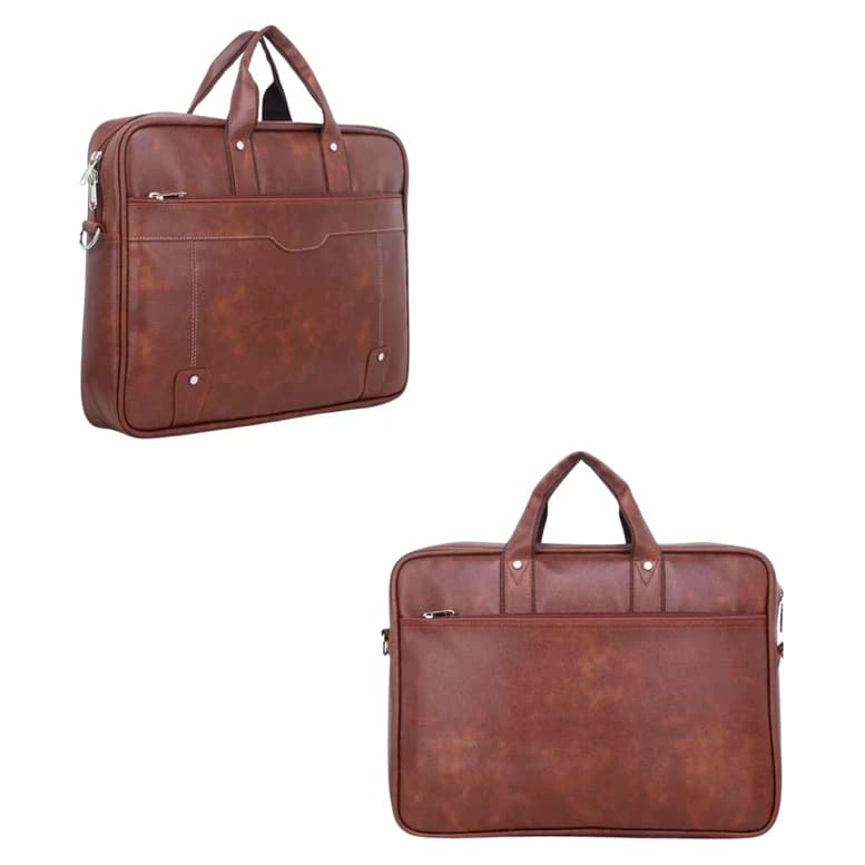Classic 15.6-inch Laptop Messenger Angle 2